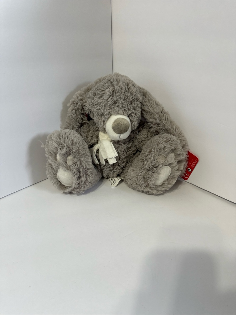 Enesco Kalidou Collection by GUND Grey 10" BUNNY with SCARF (770808) France
